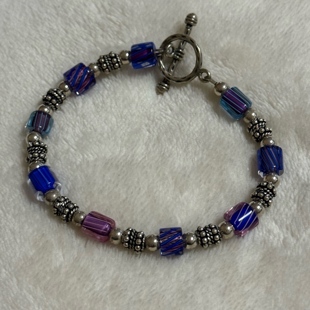 Elegant Beaded Bracelet with Blue and Purple Accents